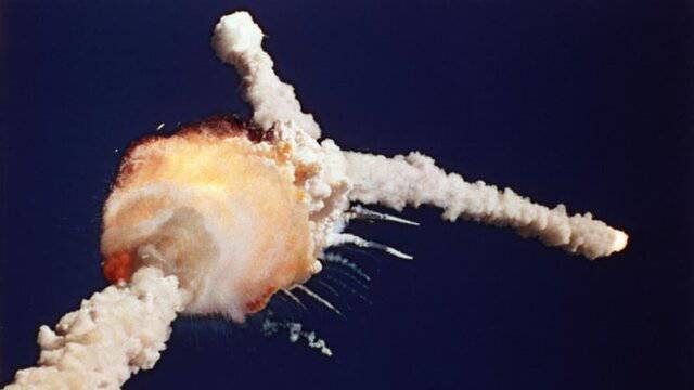 ۲- انفجار شاتل فضایی "چلنجر" (Challenger) در سال ۱۹۸۶